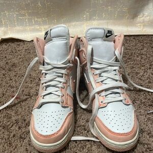 Pink Nike shoes size 6 and a 1/2